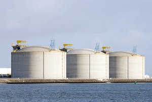 Cyber security challenges of tank terminals